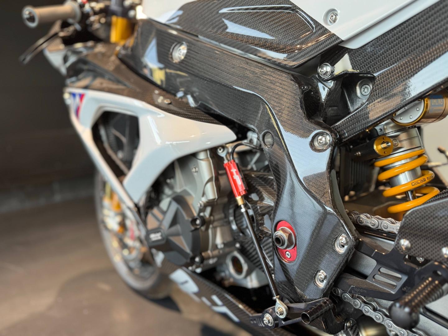 BMW HP4 Race