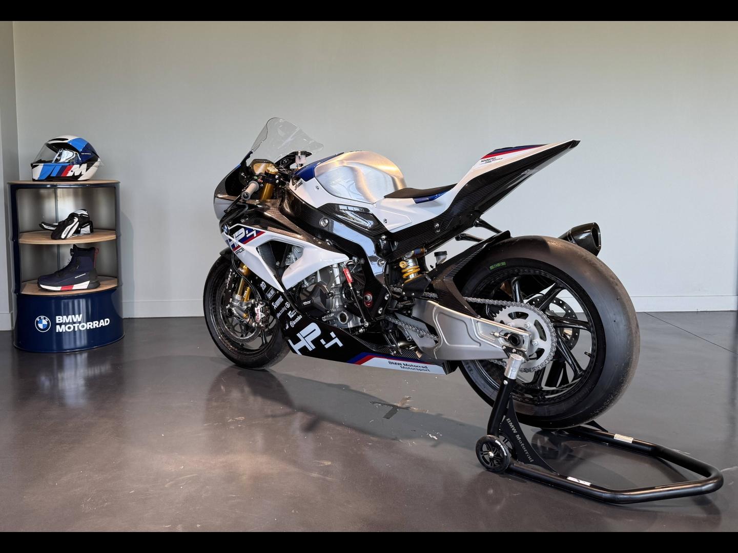 BMW HP4 Race