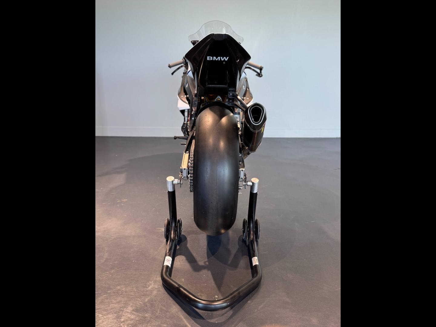 BMW HP4 Race
