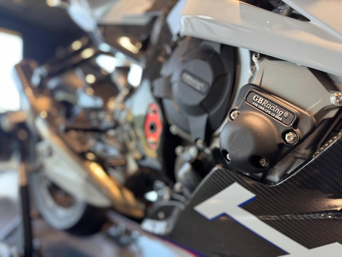 BMW HP4 Race