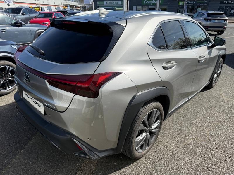 LEXUS UX
