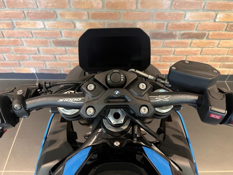 BMW S