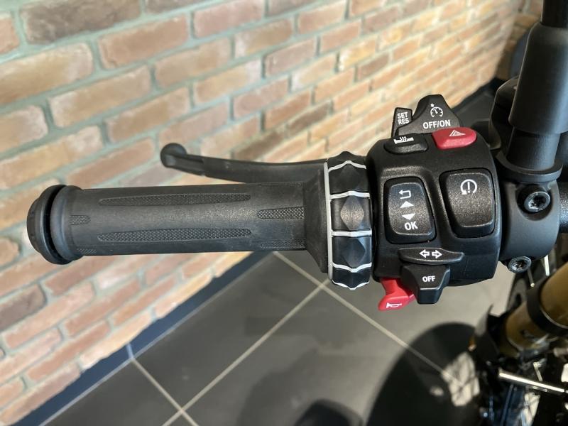 BMW R