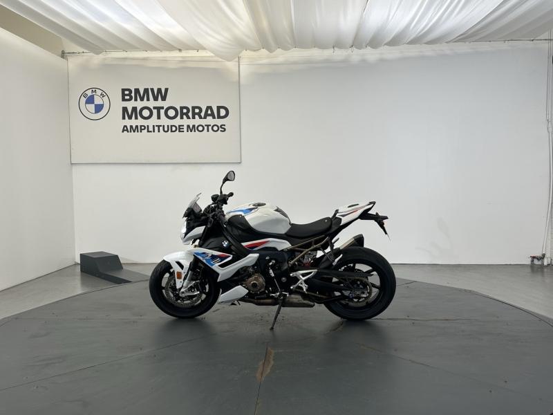 BMW S