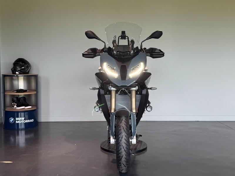 BMW S