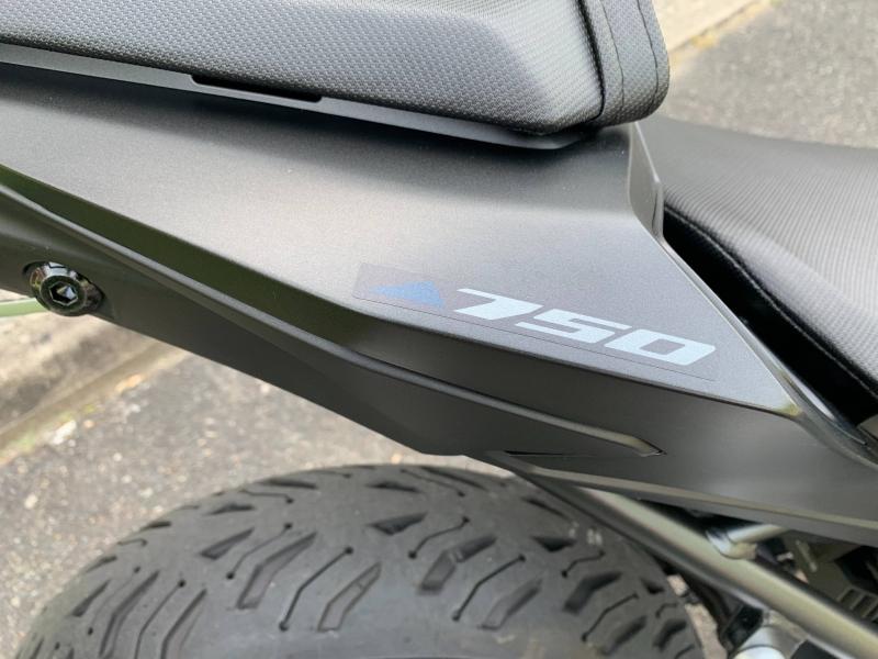 HONDA CB
