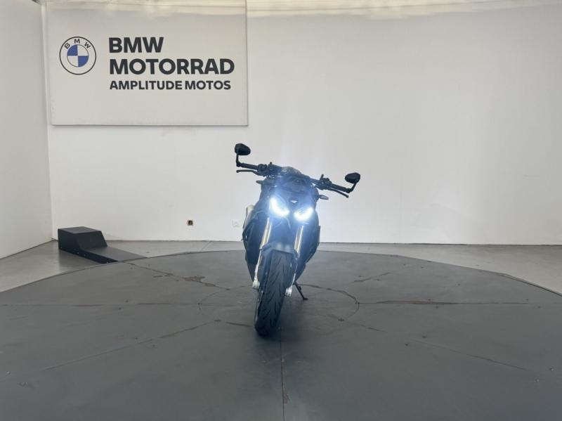 BMW S