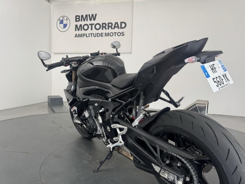 BMW S