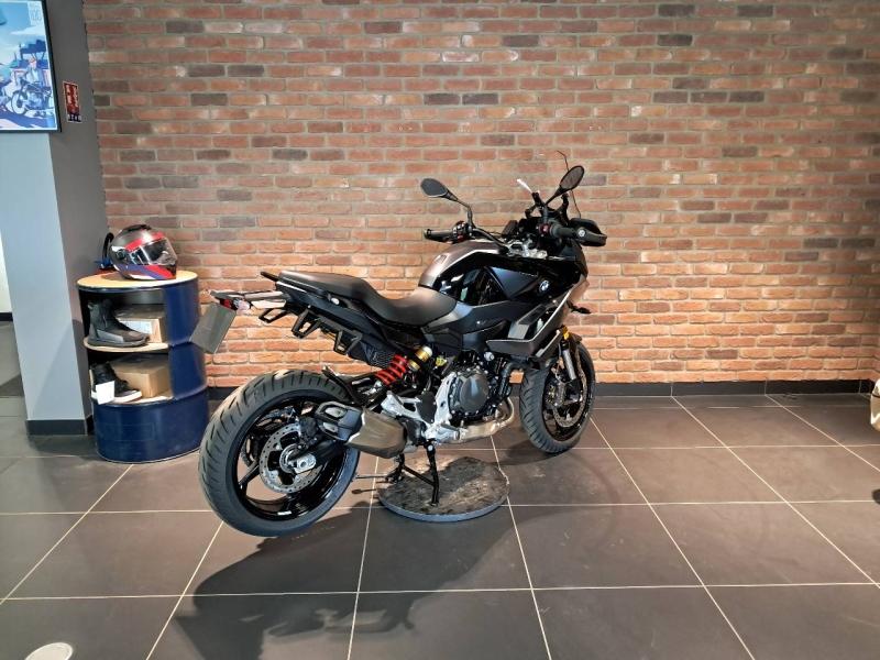 BMW F