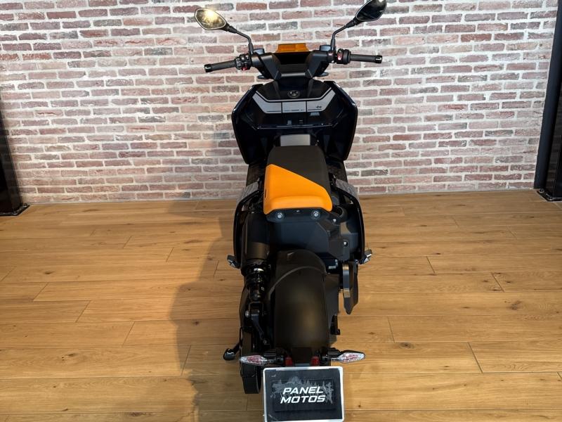 BMW C