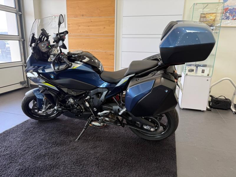 BMW S