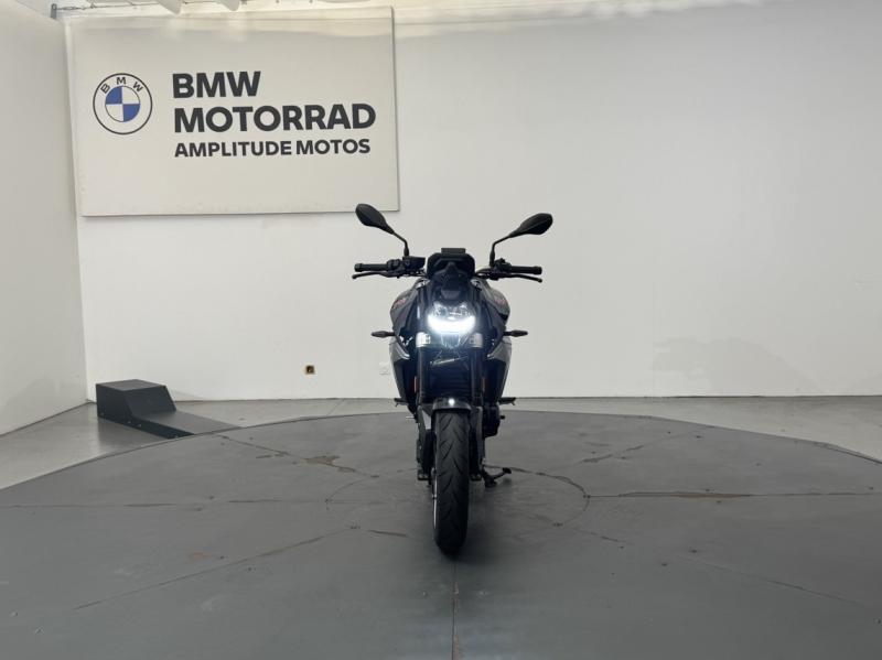 BMW F