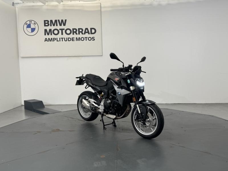 BMW F