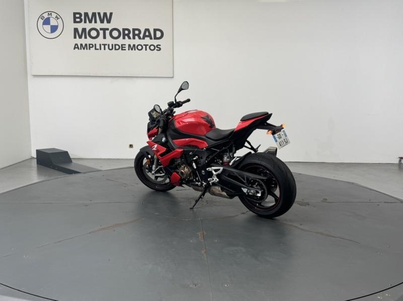BMW S