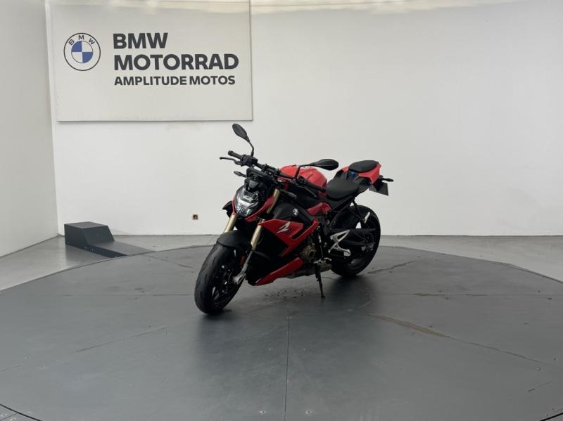 BMW S