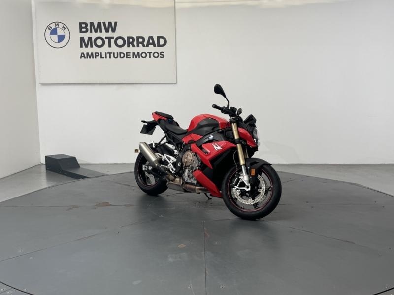 BMW S