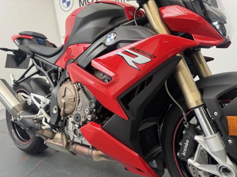 BMW S