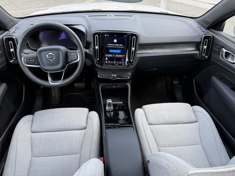 VOLVO C40