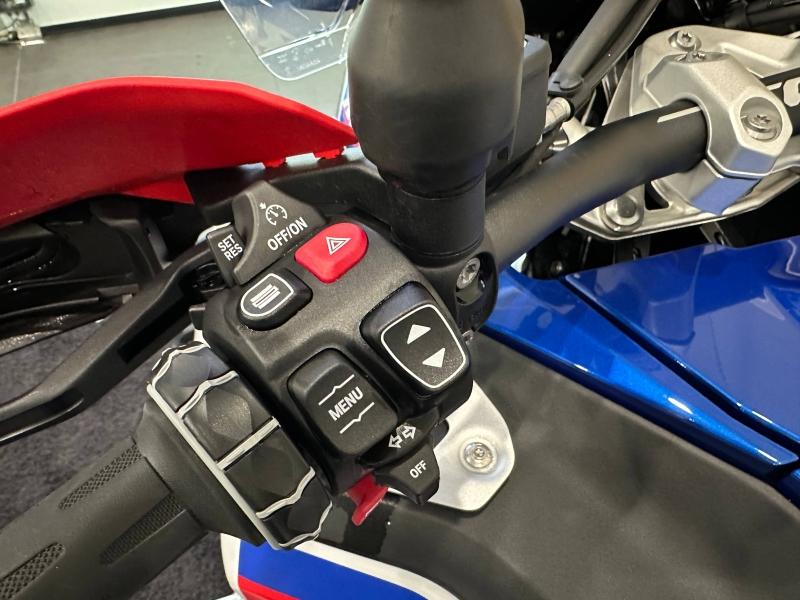 BMW R