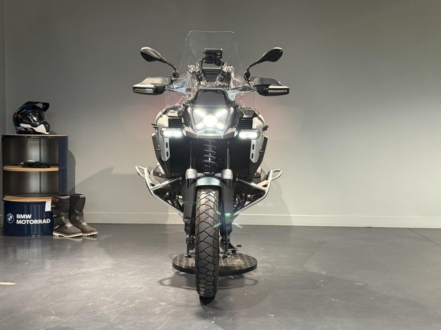 BMW R