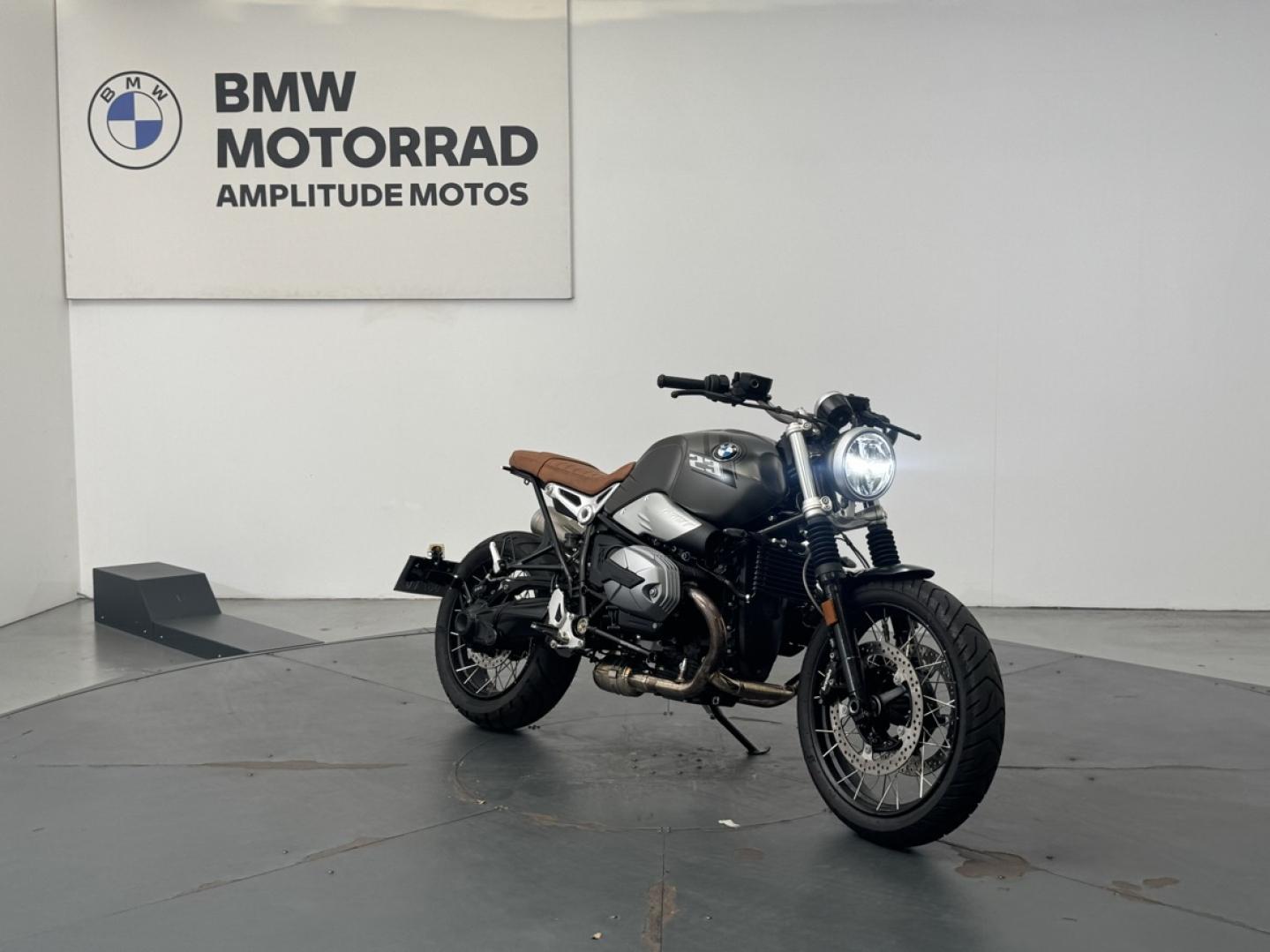 BMW R