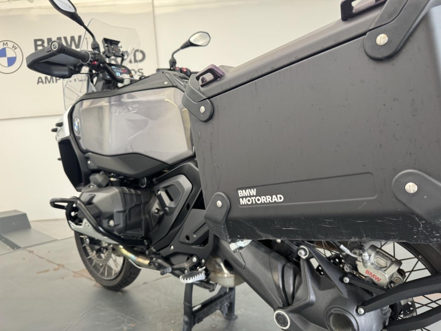 BMW R