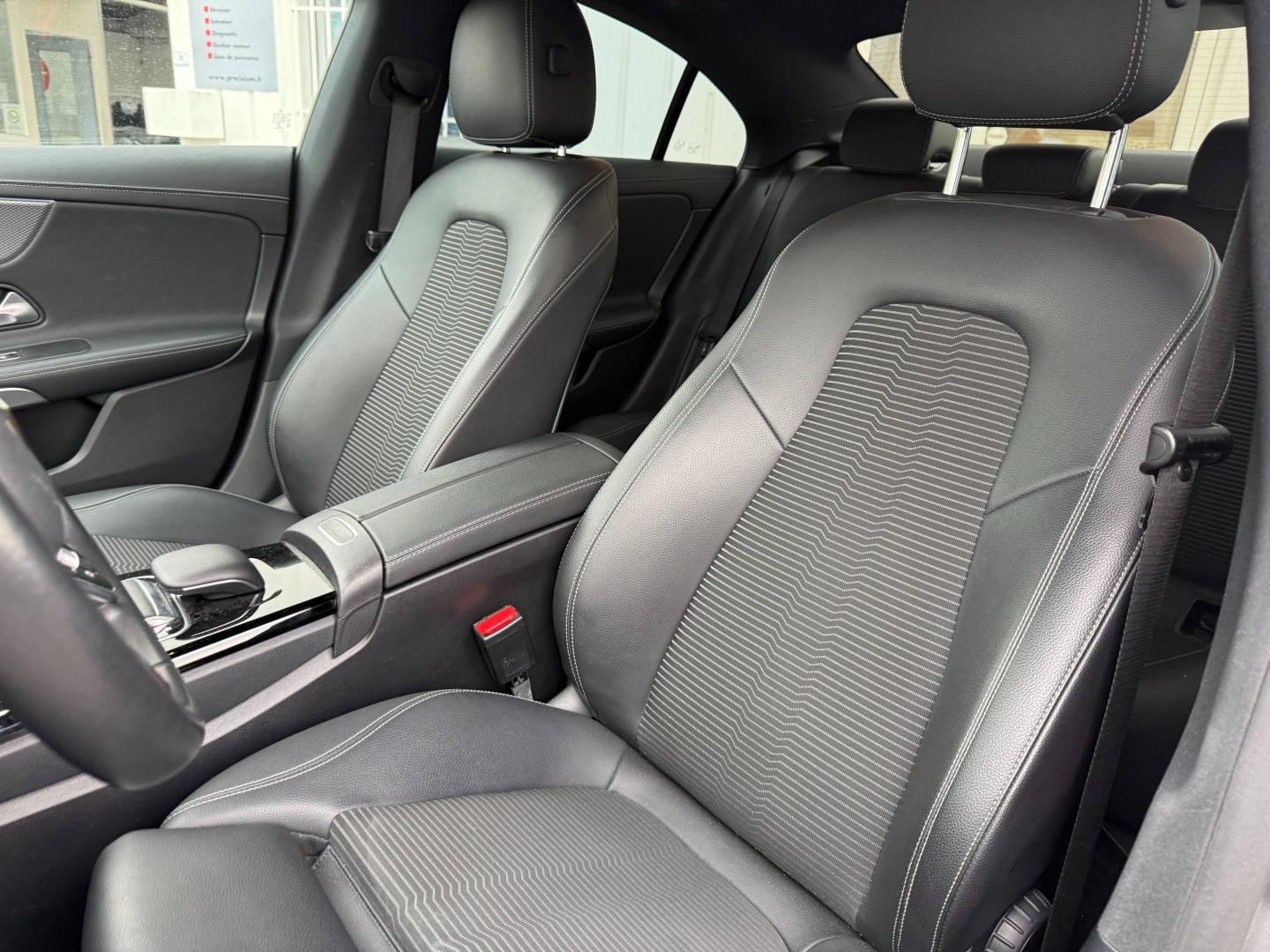 MERCEDES-BENZ CLA