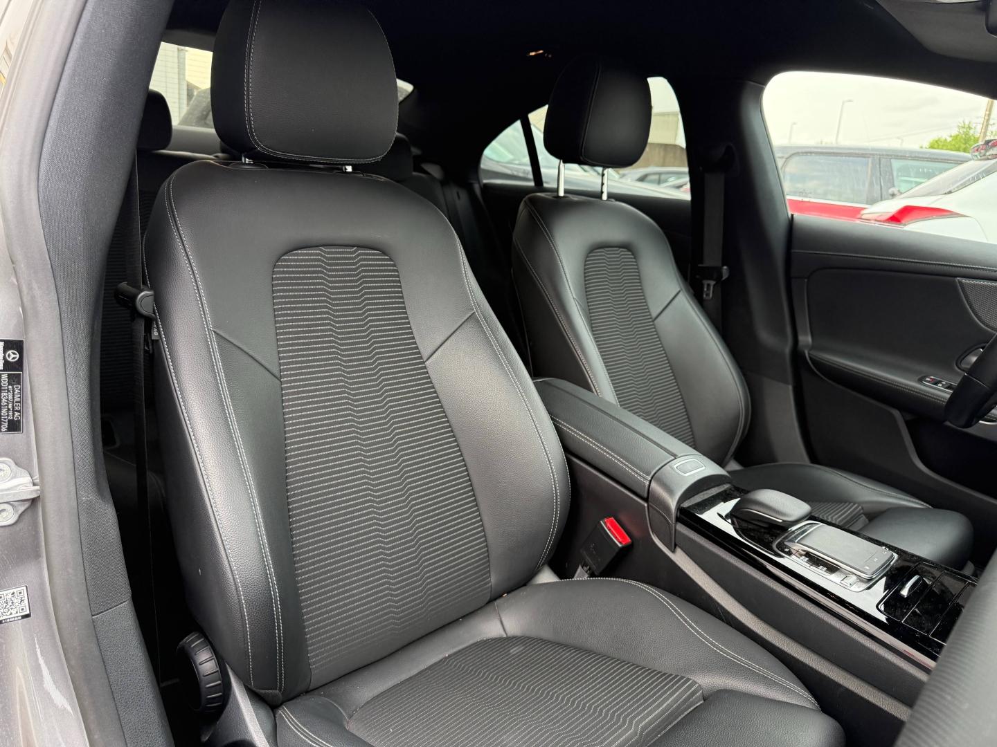 MERCEDES-BENZ CLA