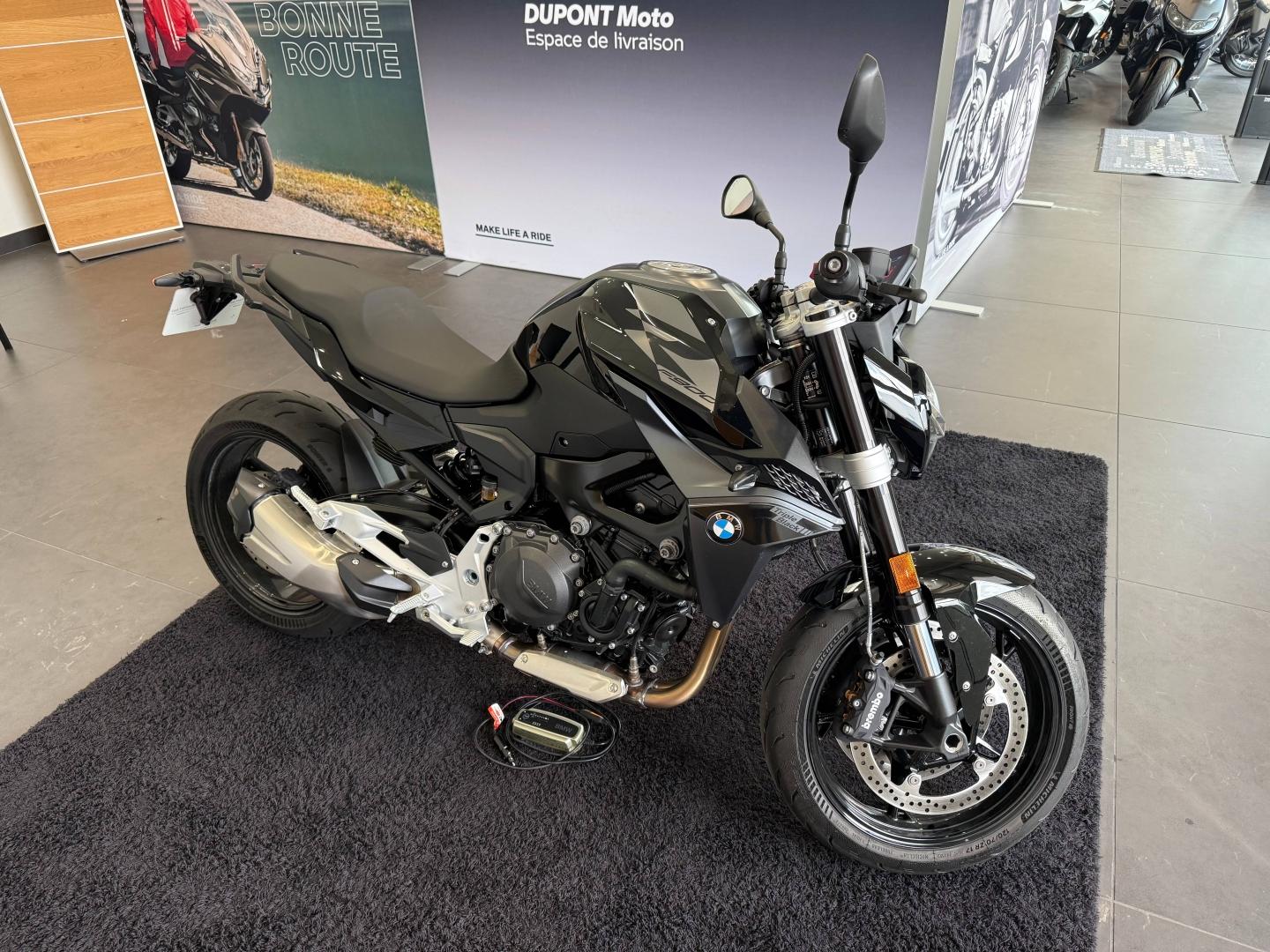 BMW F