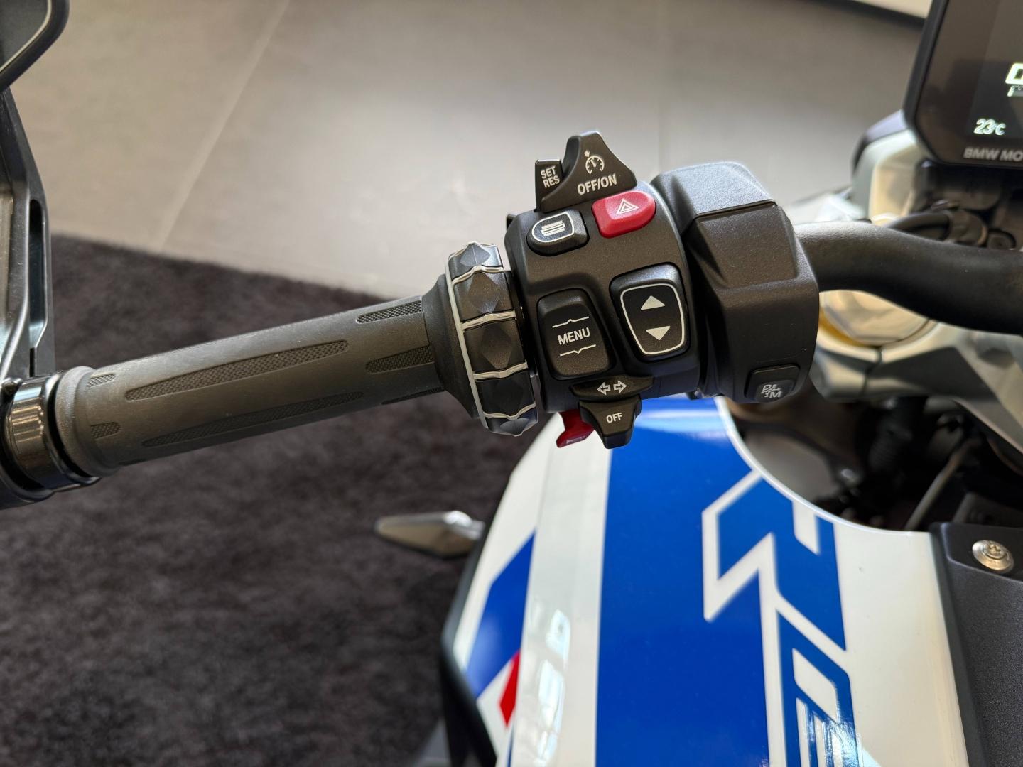 BMW R