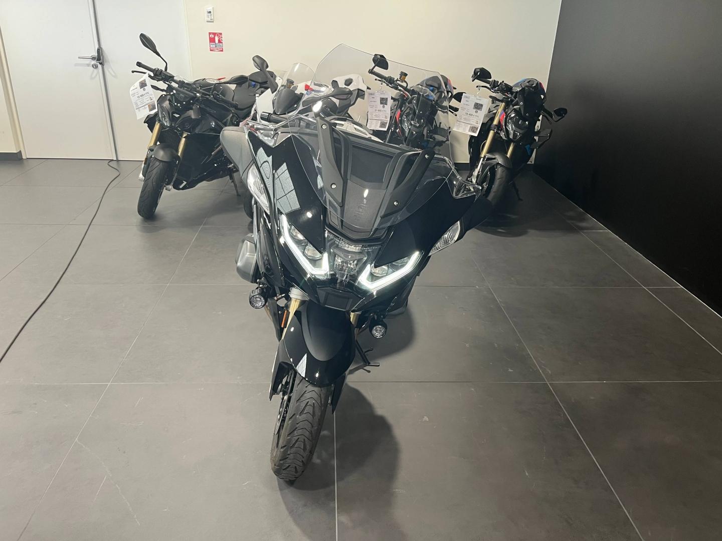 BMW R