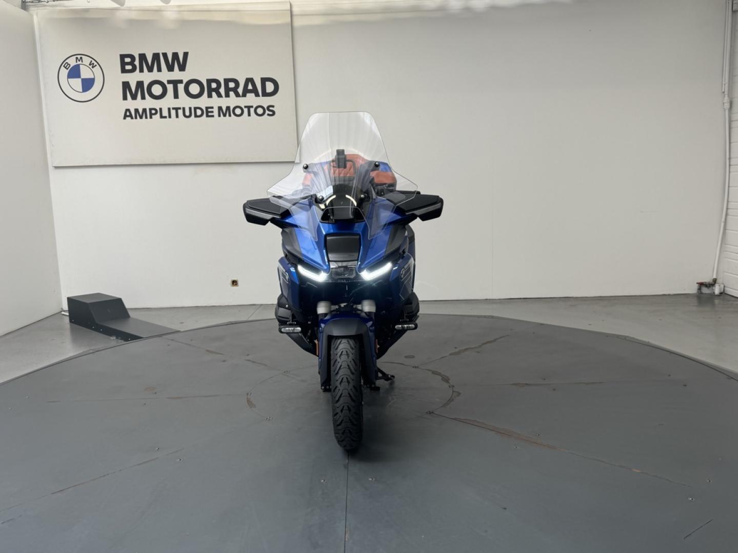 BMW R
