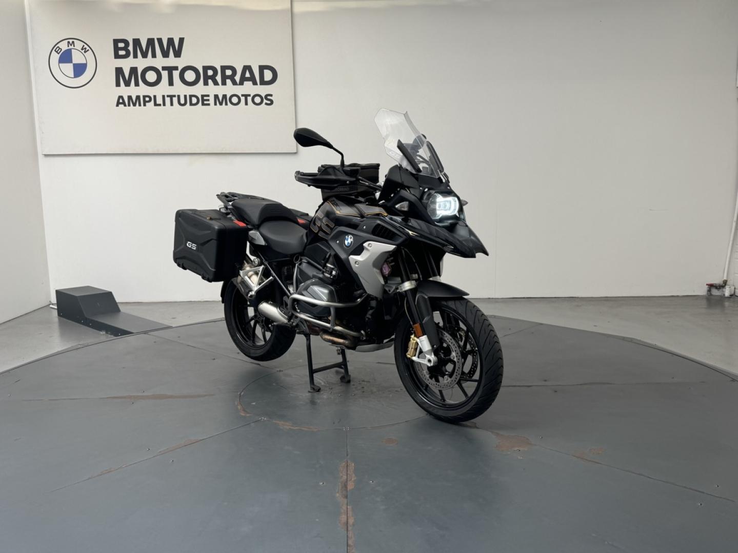 BMW R