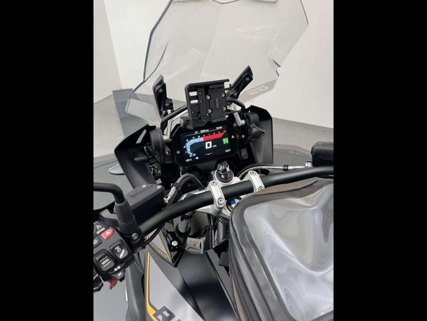 BMW R