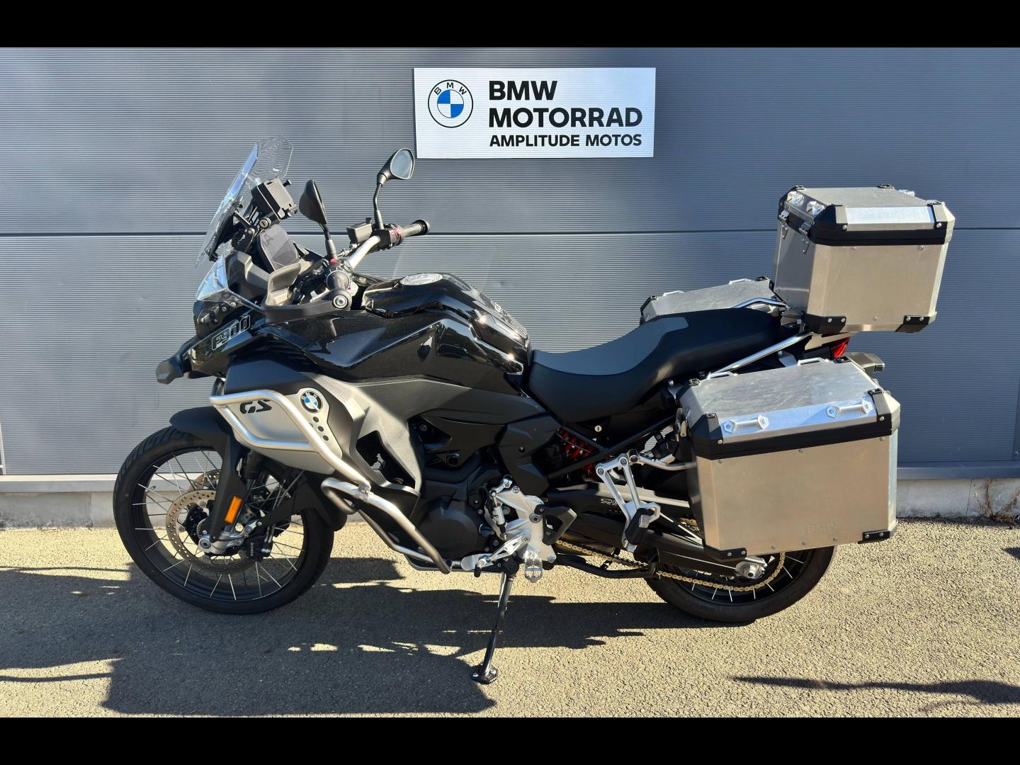 BMW F