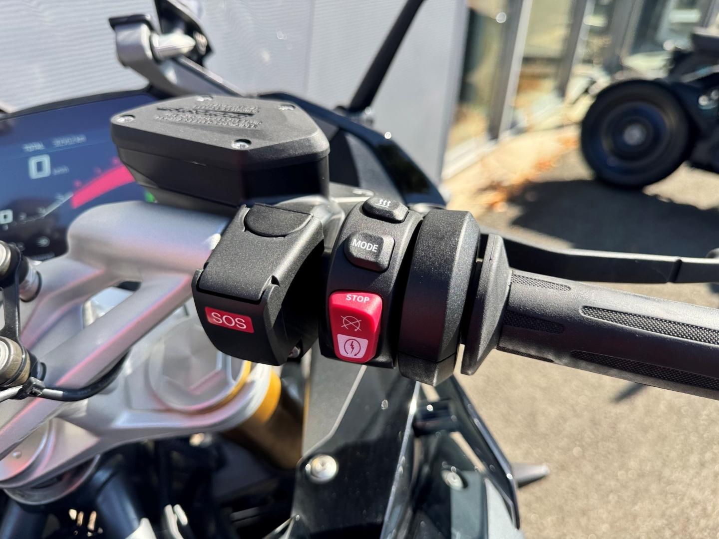 BMW R