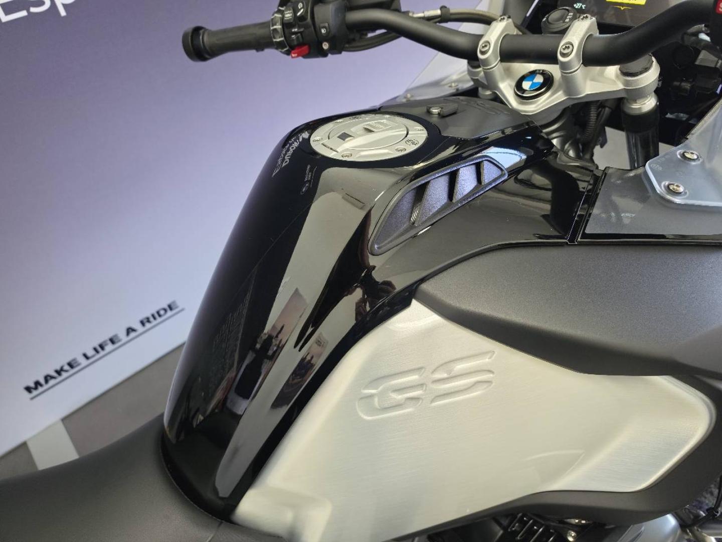 BMW R
