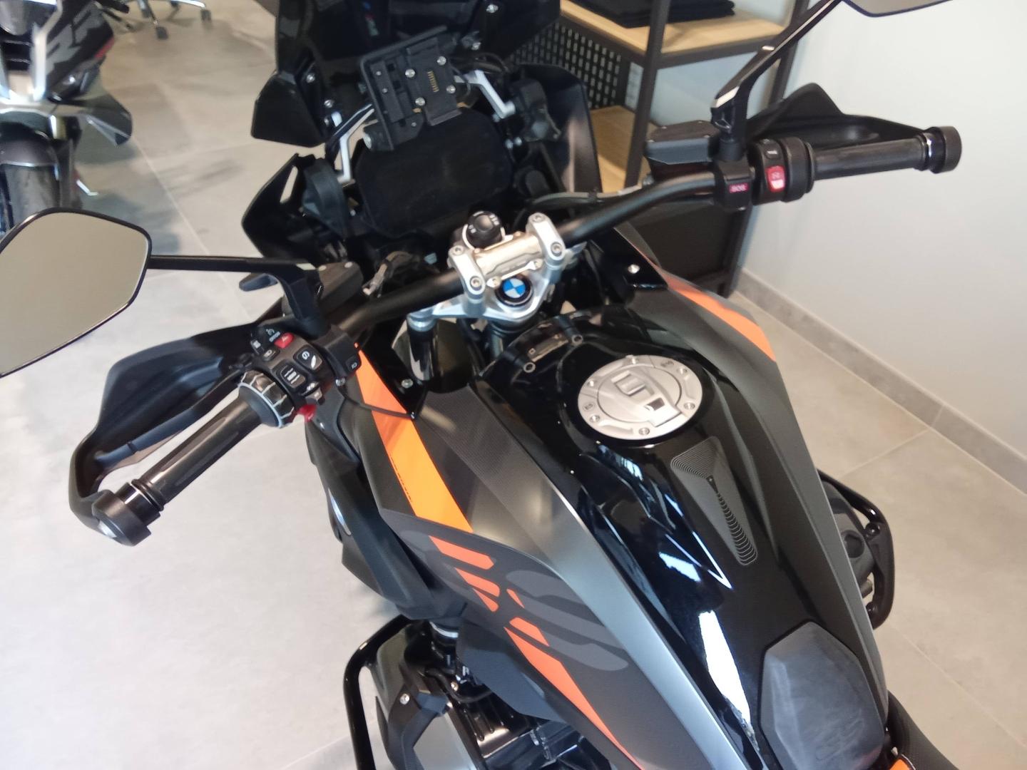 BMW R