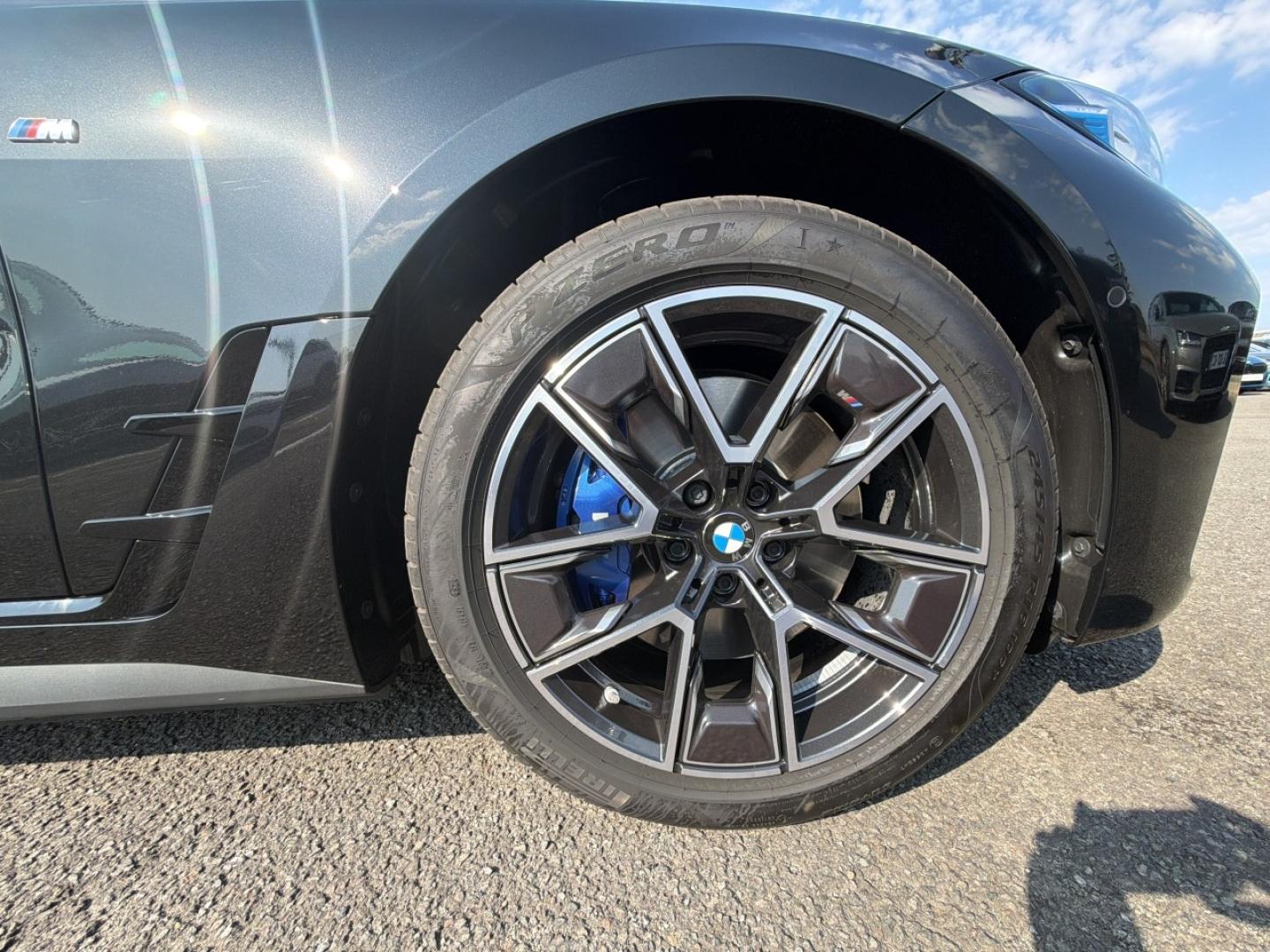 BMW i4