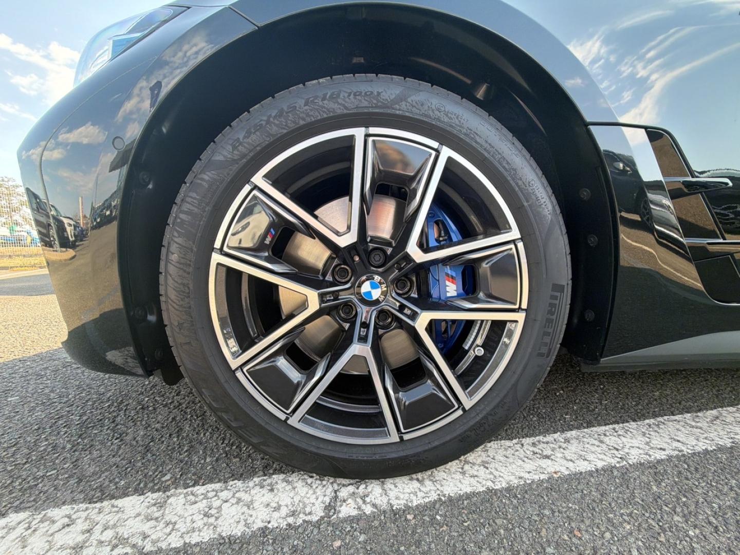 BMW i4
