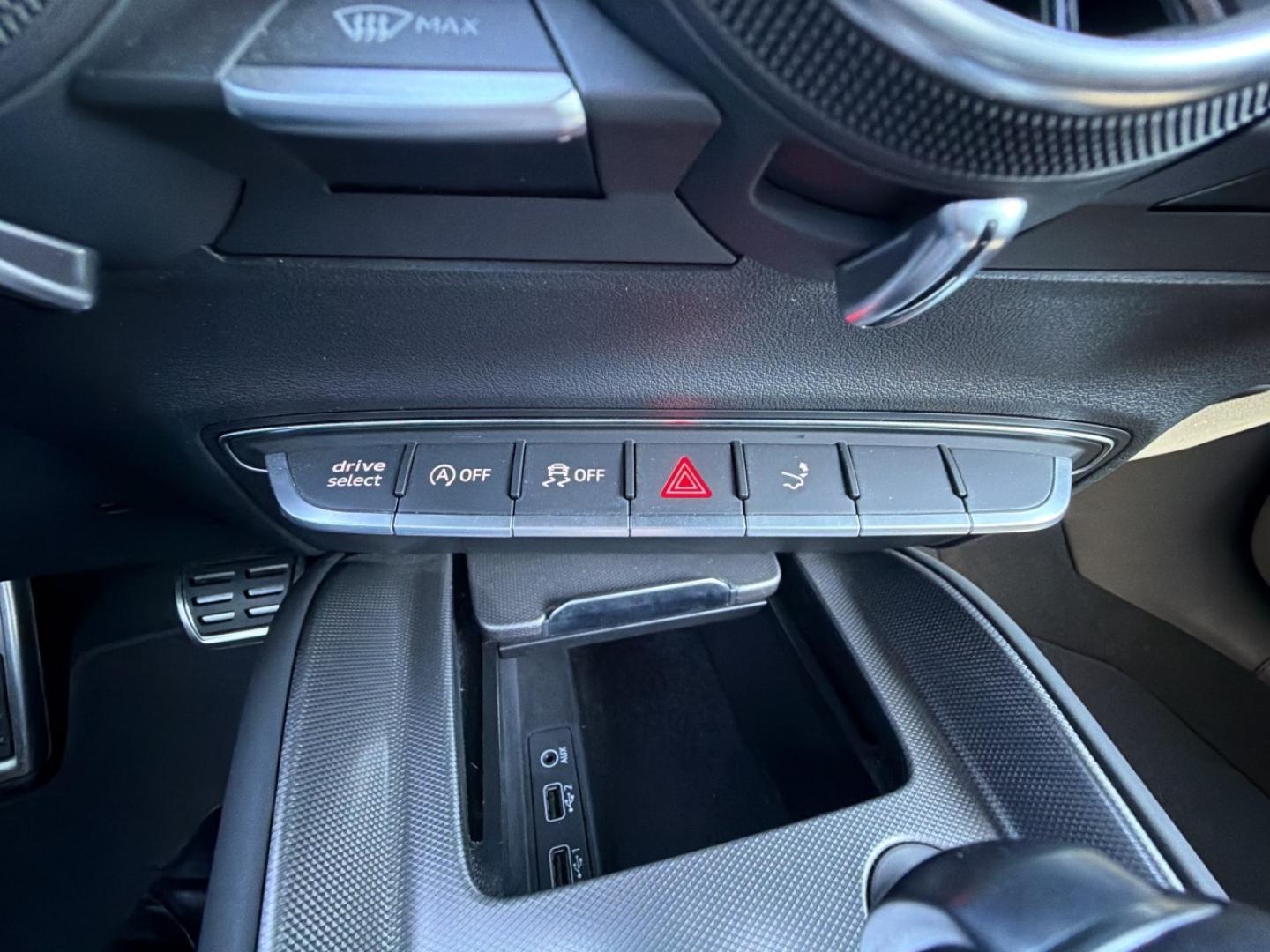 AUDI TT