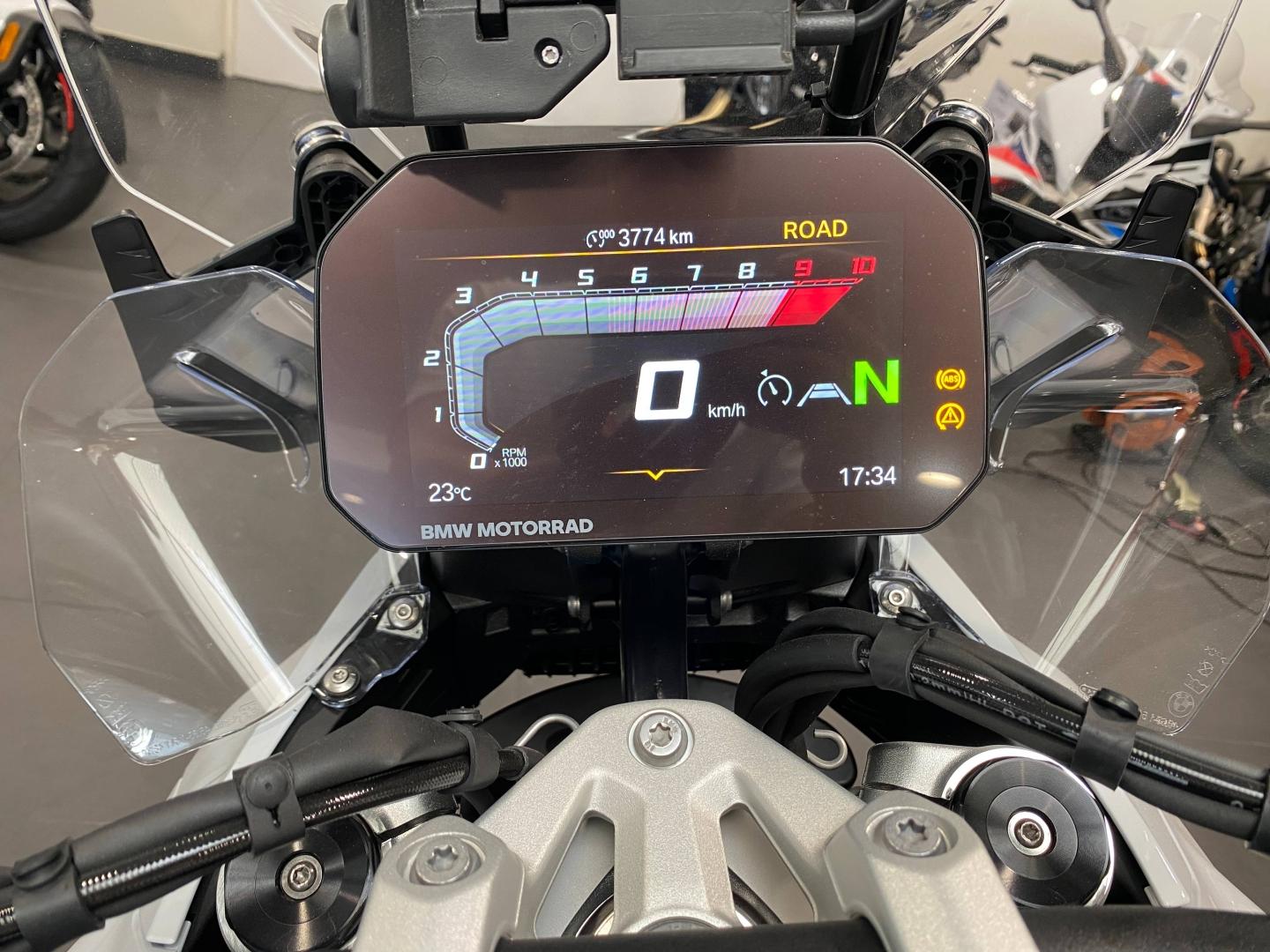 BMW R