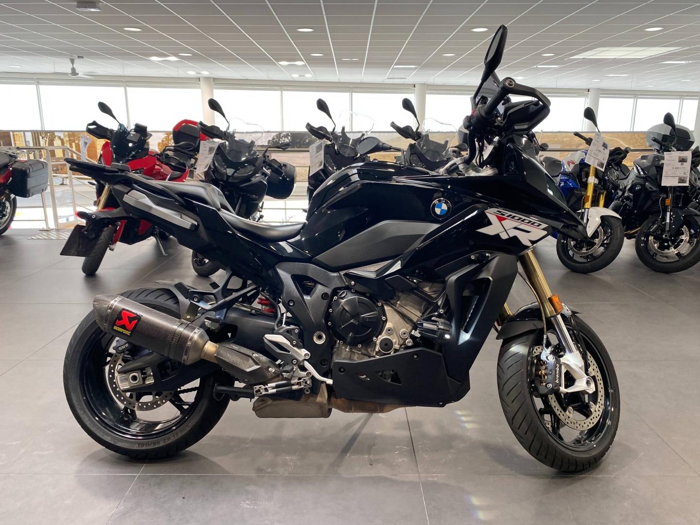 BMW S