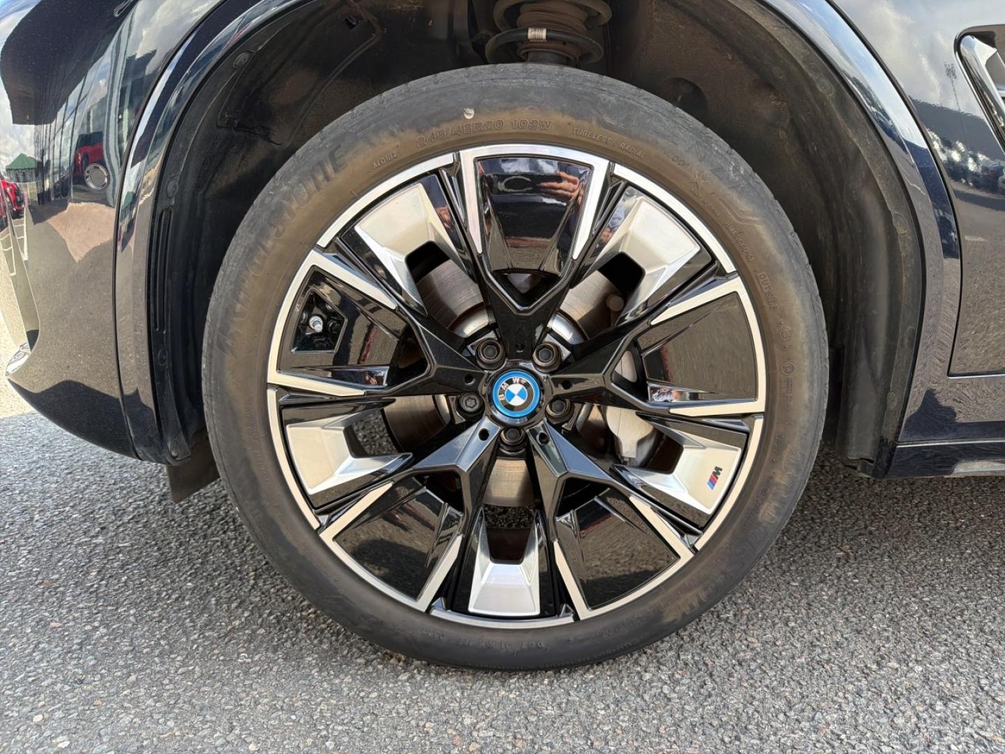 BMW iX3