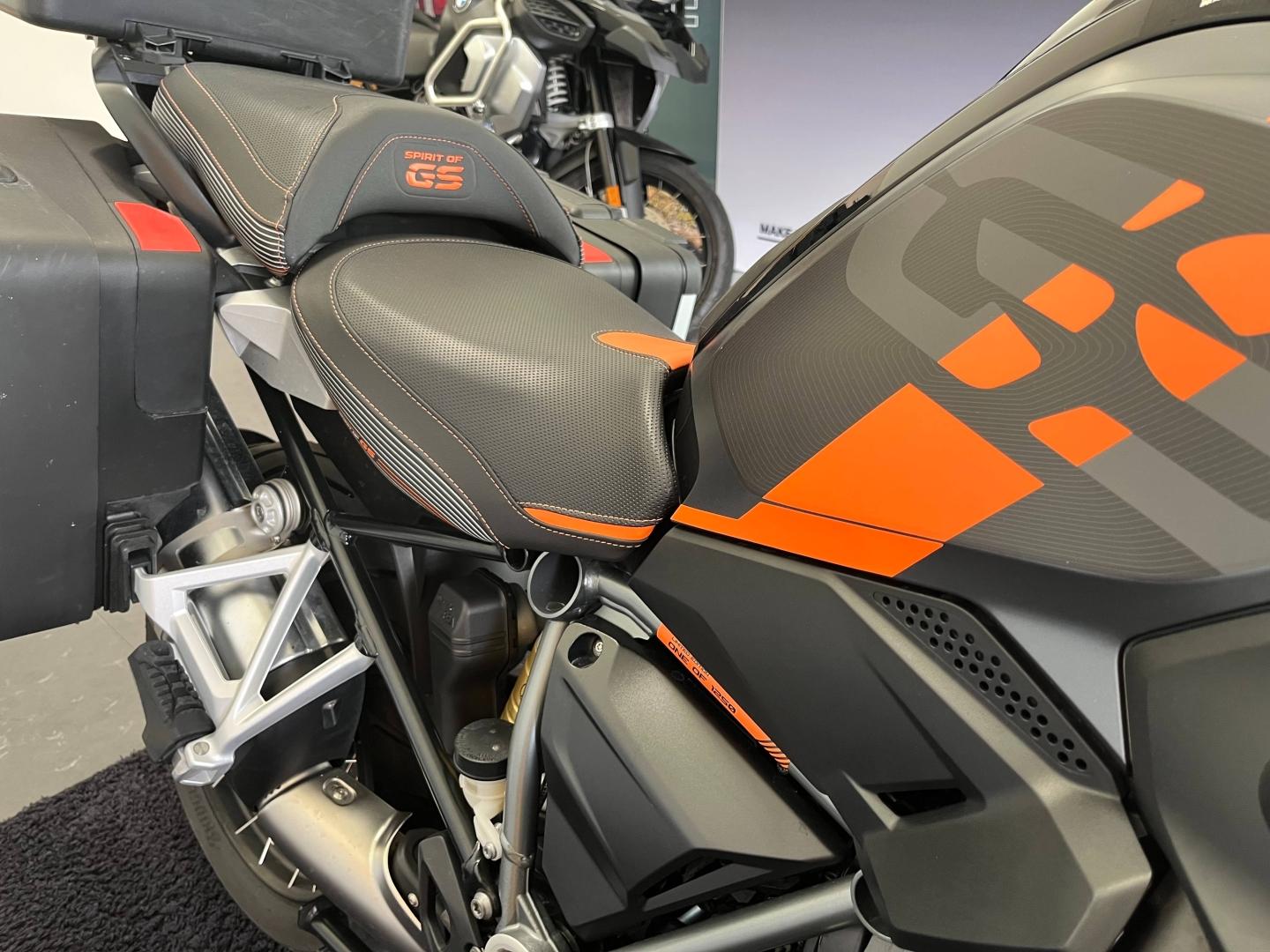 BMW R
