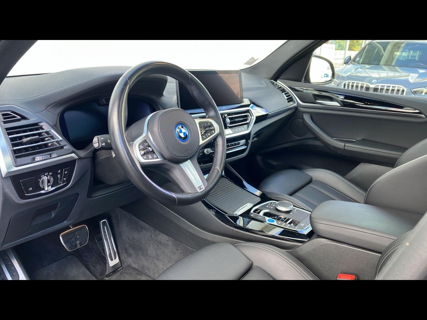BMW iX3