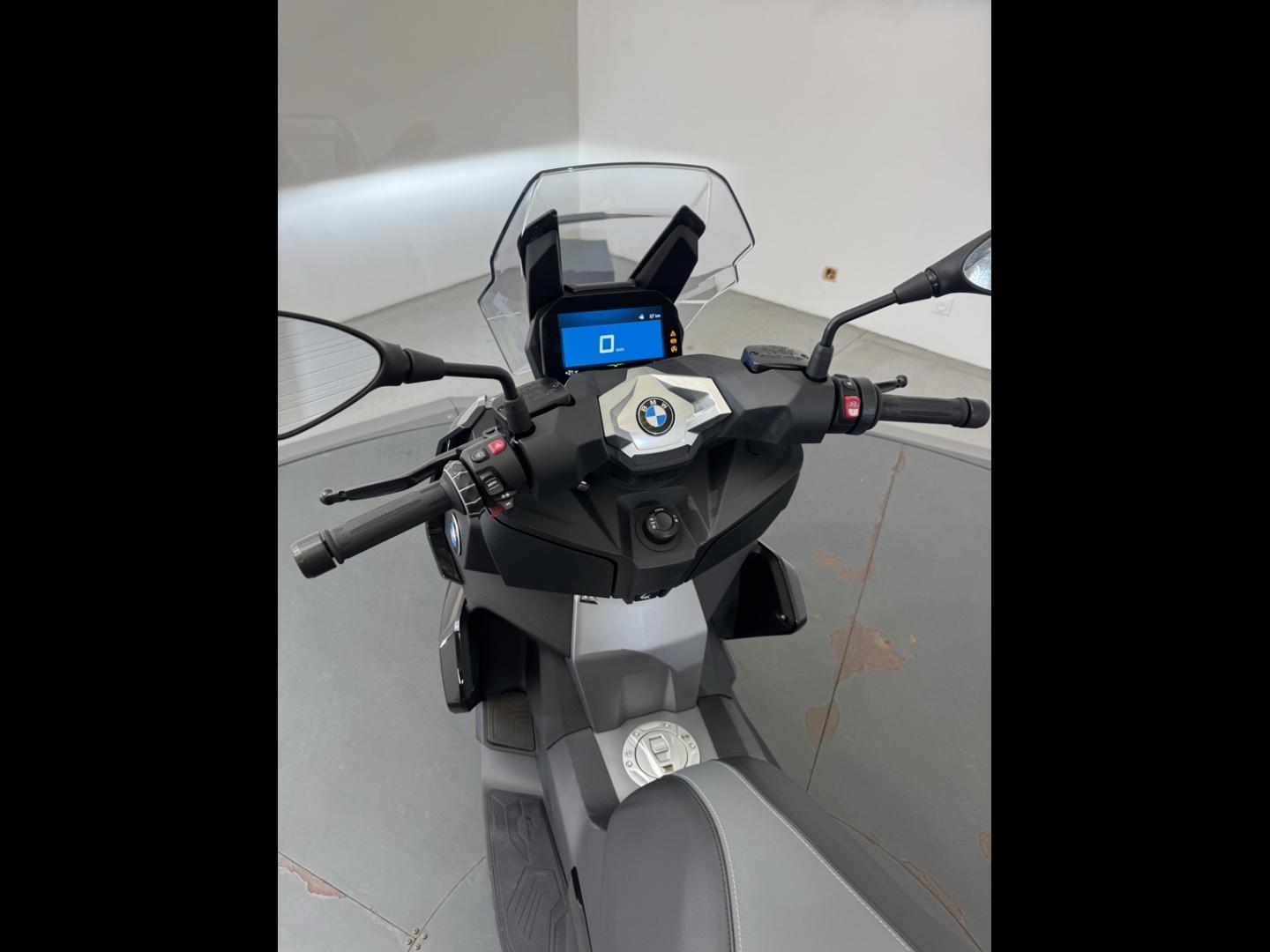 BMW C