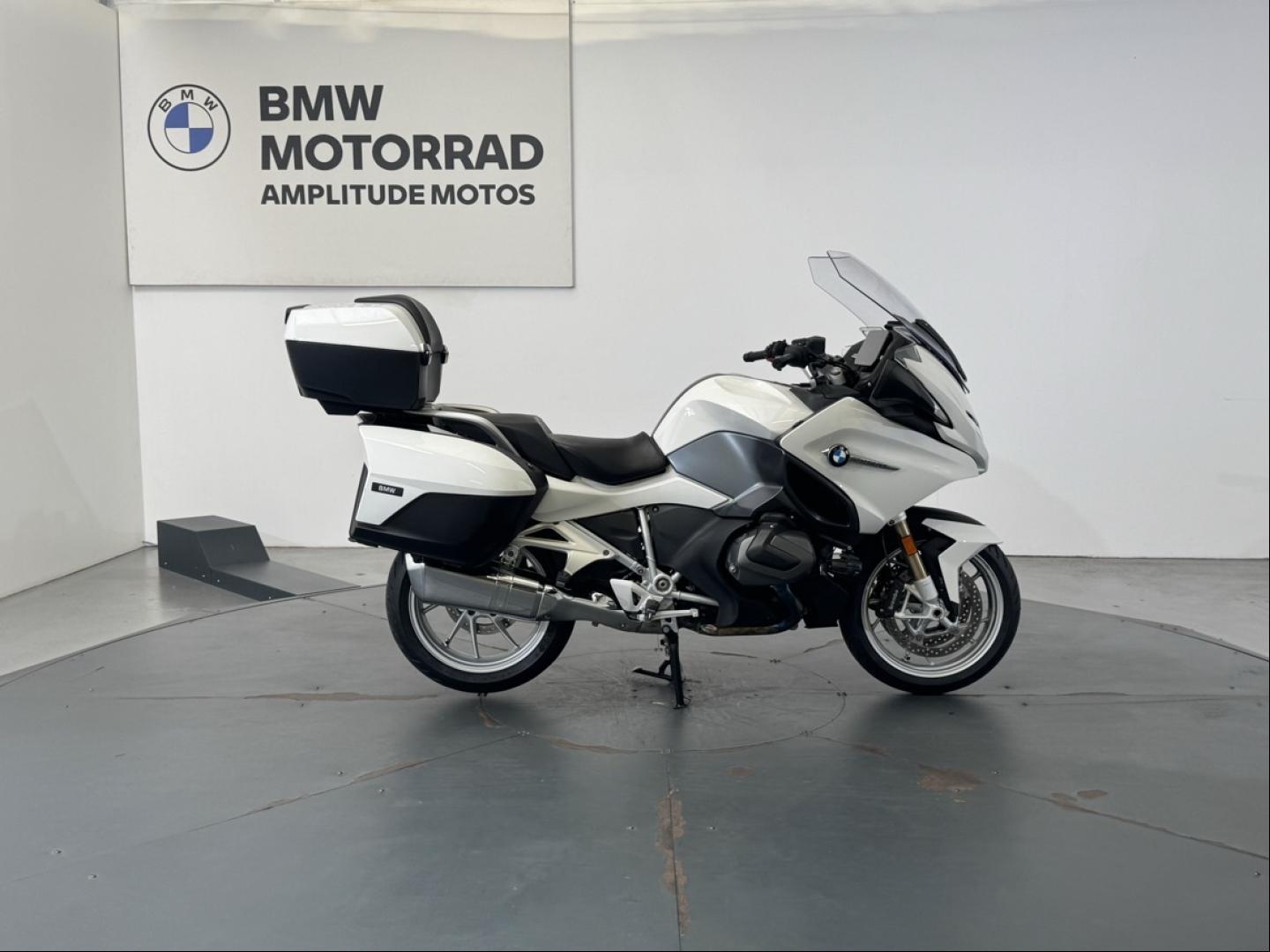 BMW R