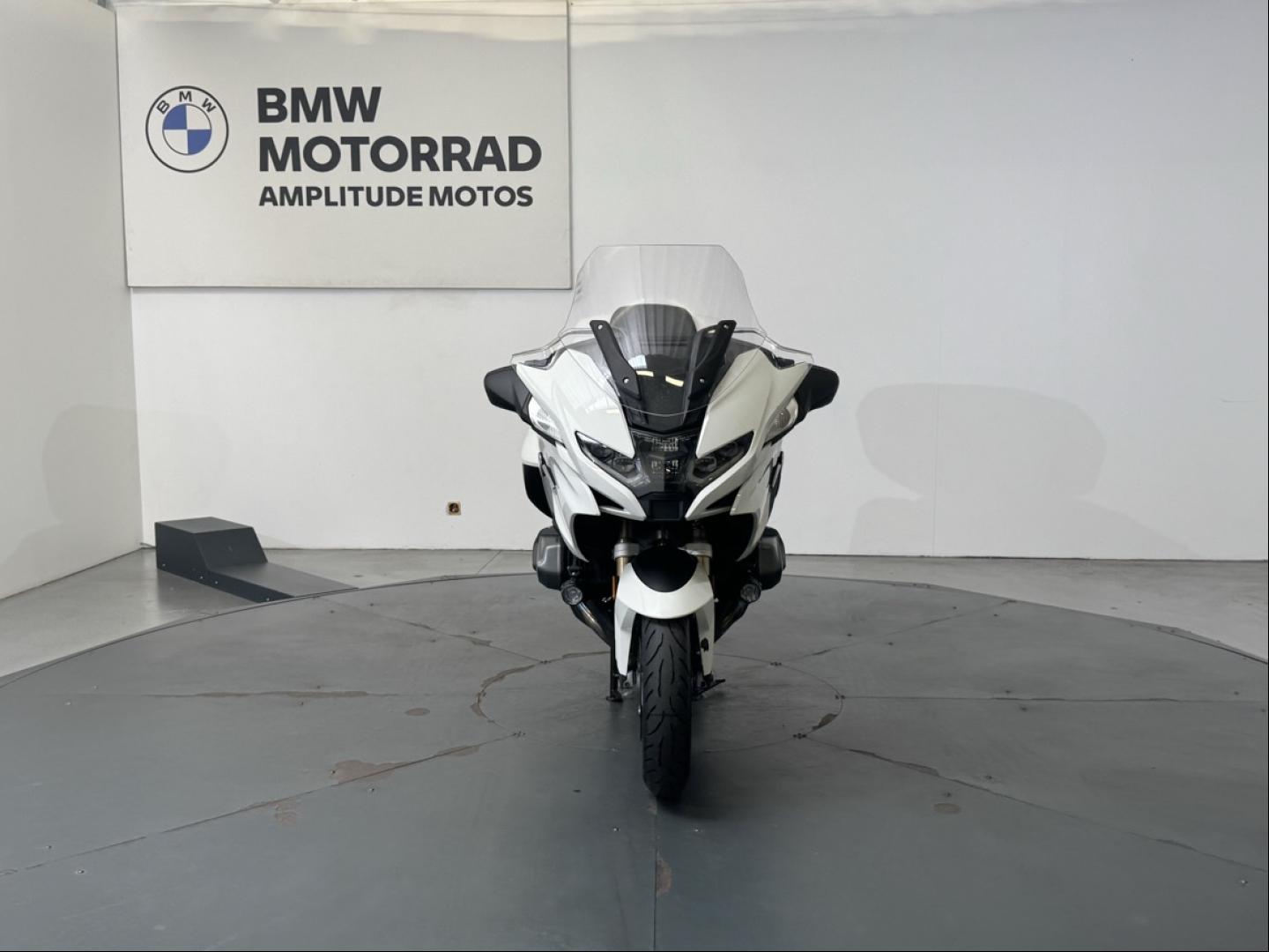BMW R