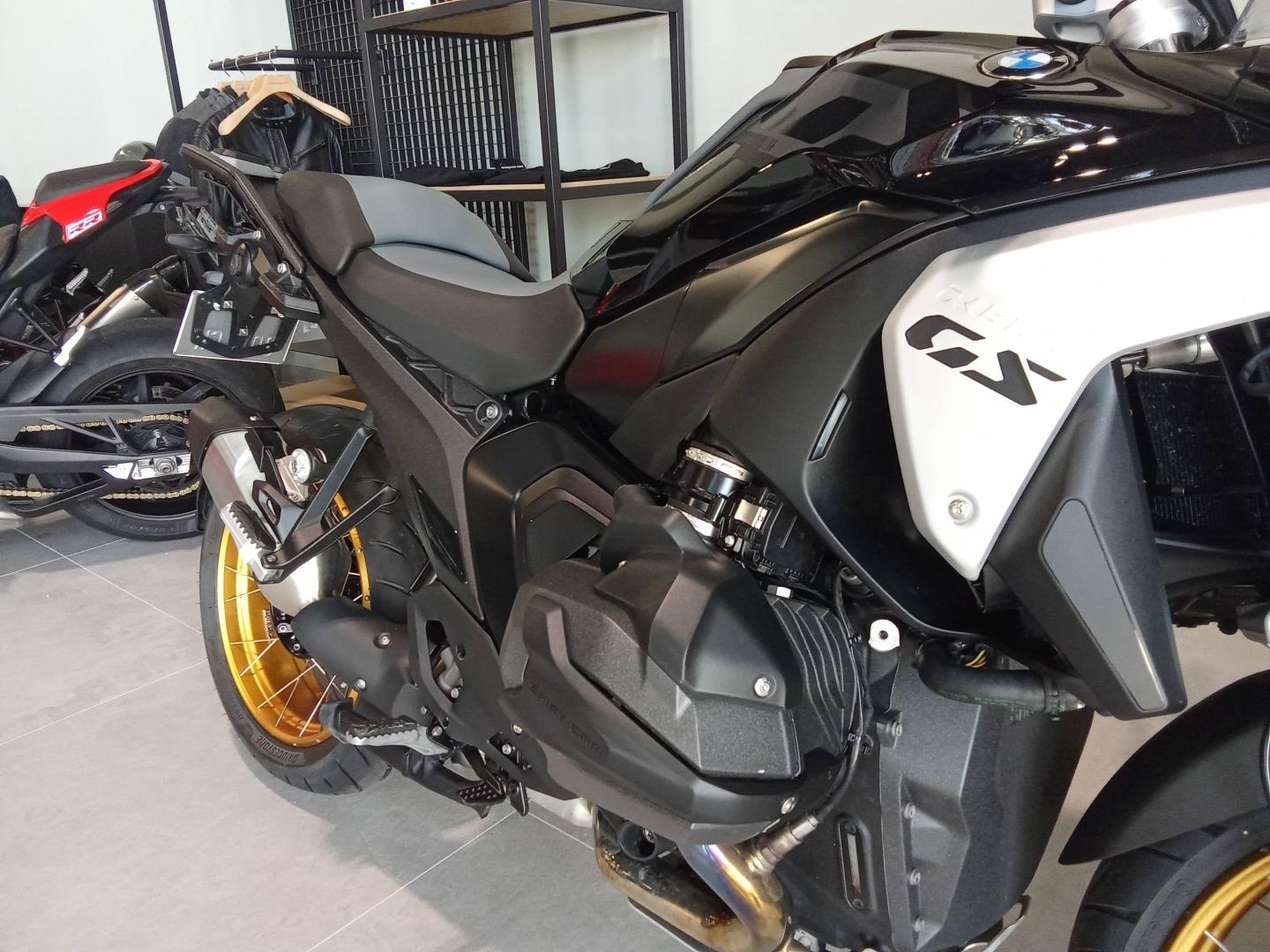 BMW R